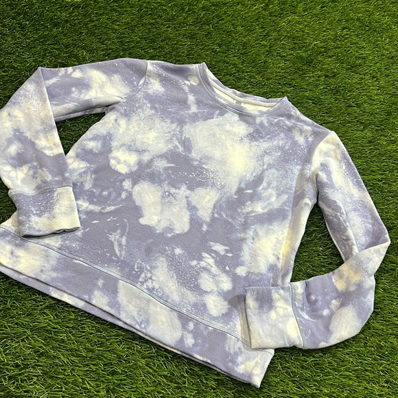 Athleta Other - Athleta Girl Cree Neck sweatshirt